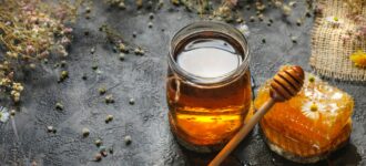 A Guide to Cretan Honey: Sweet Treats and Health Benefits