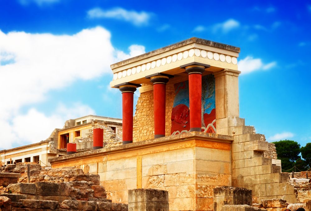 Walking Through History: The Ancient Sites of Knossos and Phaistos